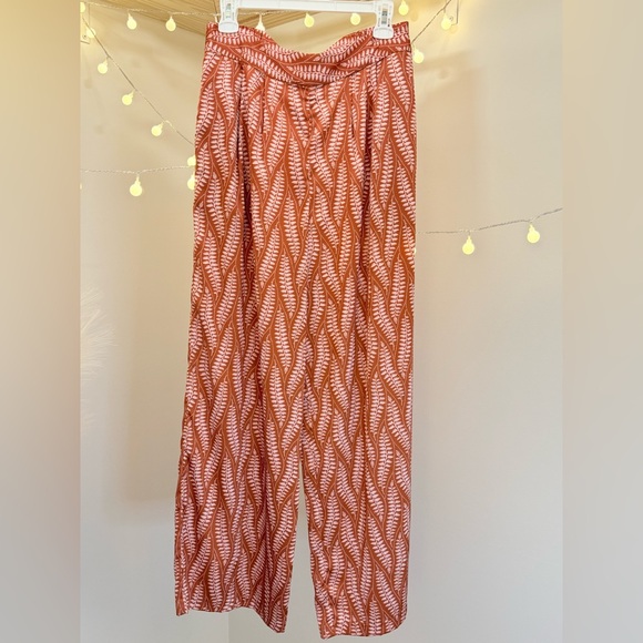 🌾 Hutch Silky Terracotta Patterned Wide Leg Pants - Picture 2 of 8